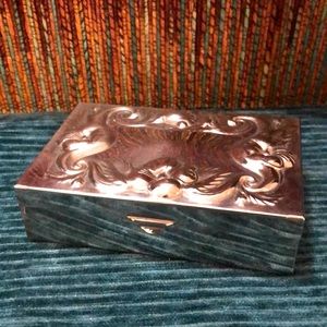 VINTAGE SILVER PLATED BOX